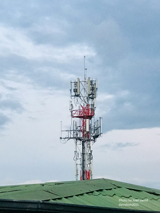 5G Antenna Behind a House Roof